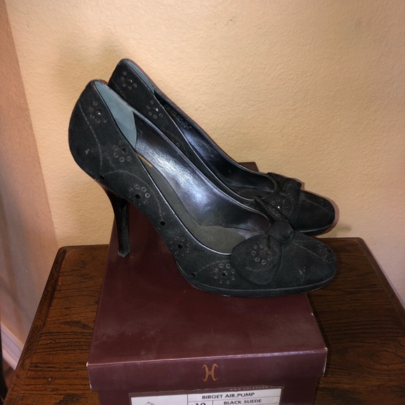 Women’s Shoes - Picture 3 of 7